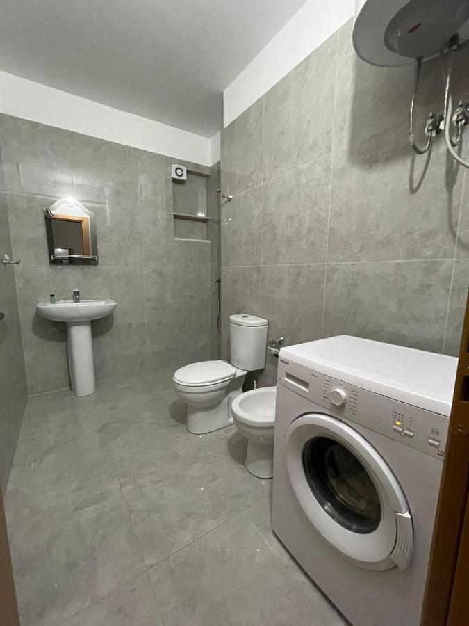 Kraal Apartments Vlore Exterior photo